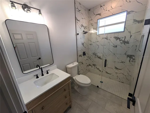 2nd Bathroom