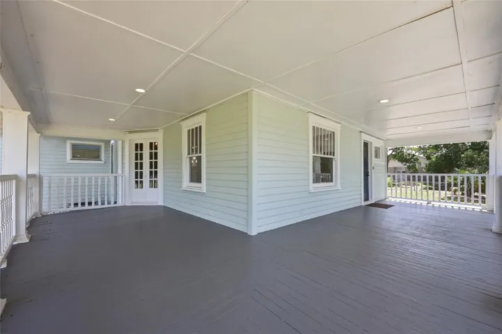 Wrap around porch
