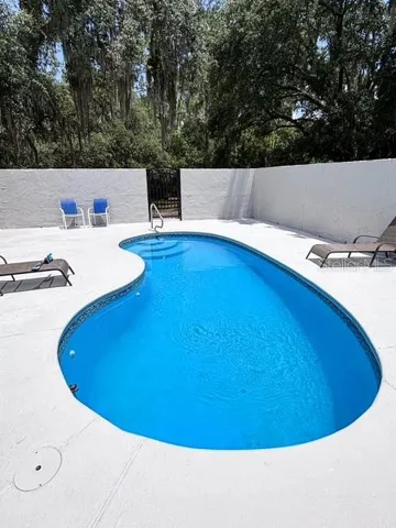 pool