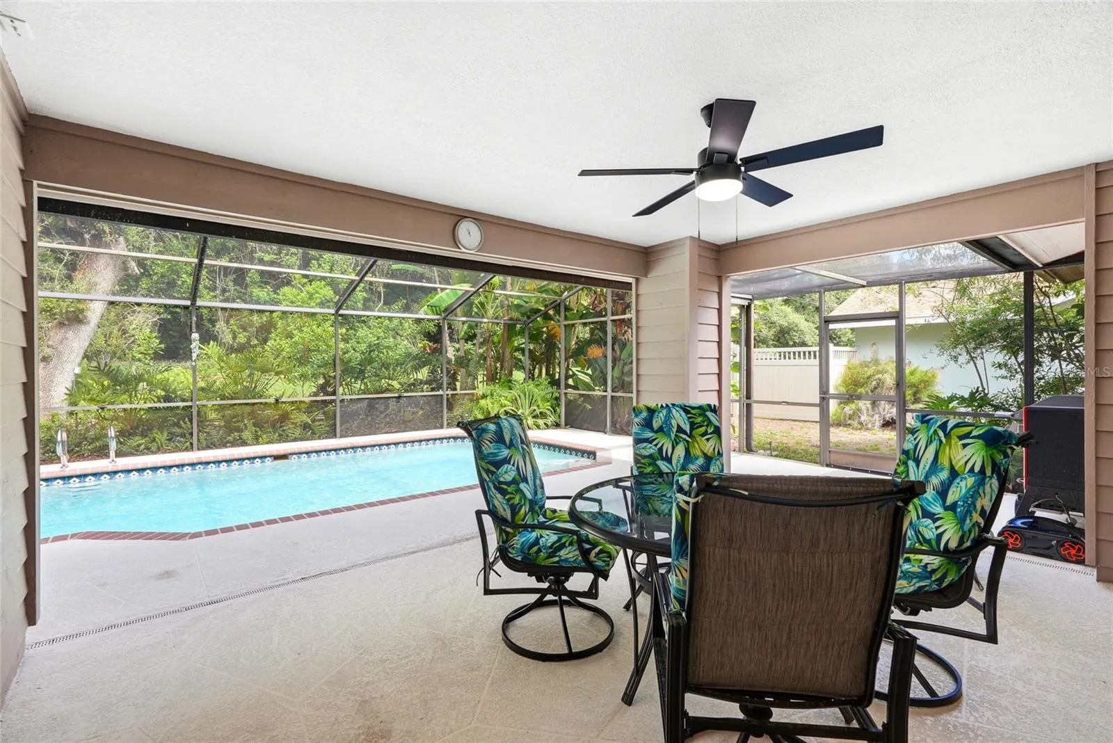 Lanai/Pool