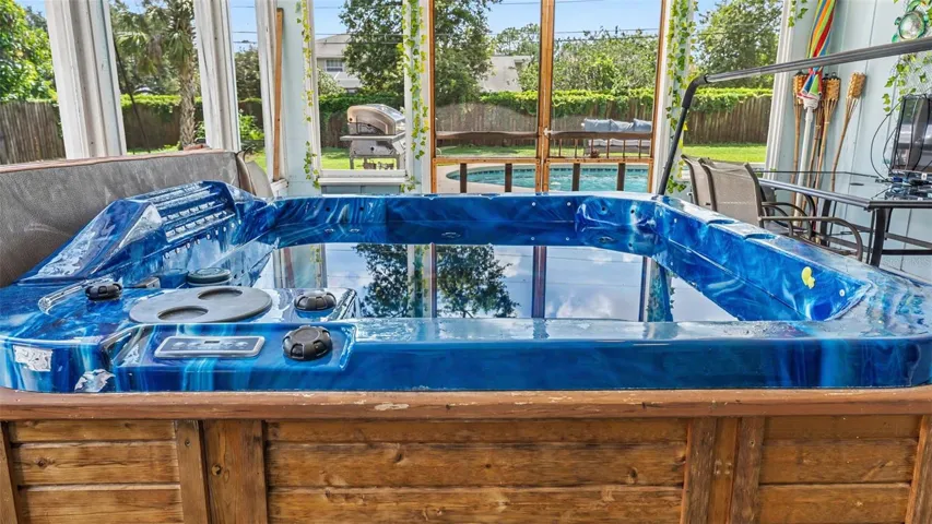 Hottub