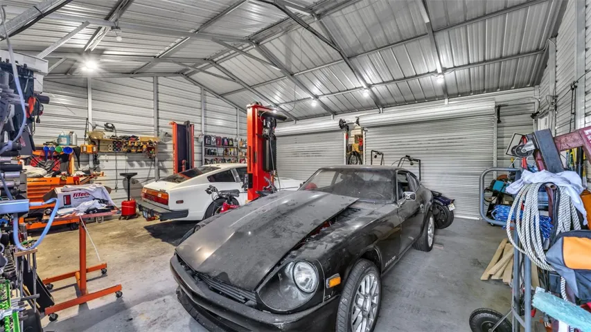 Garage