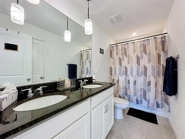 2nd Floor Bathroom