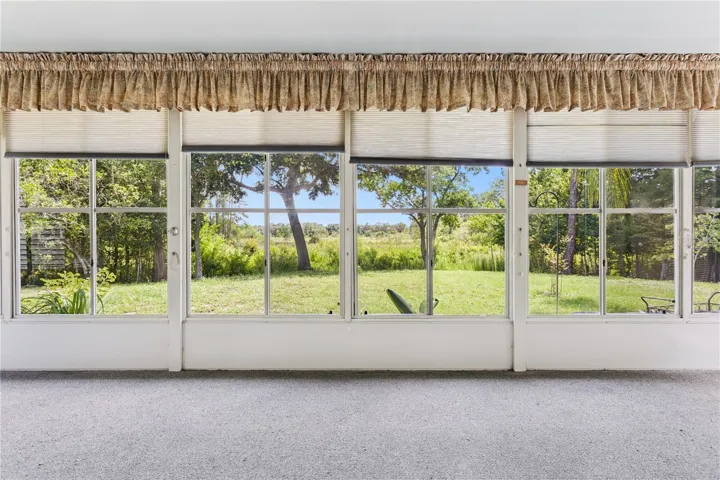 Huge lanai