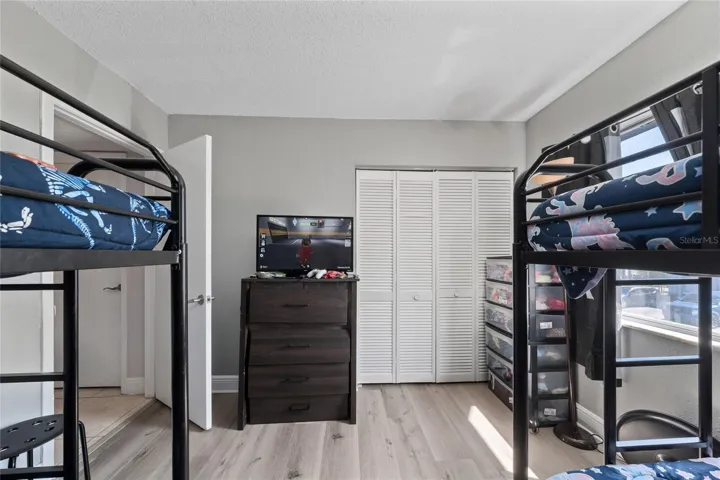 Secondary bedroom