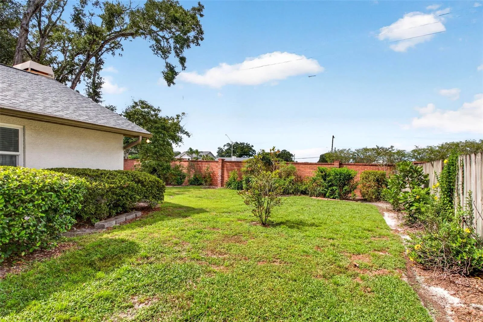 side yard