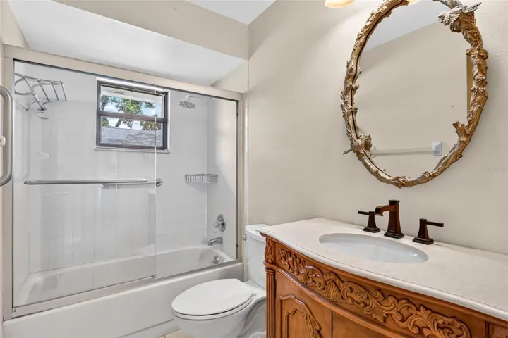 main bath - shower tub