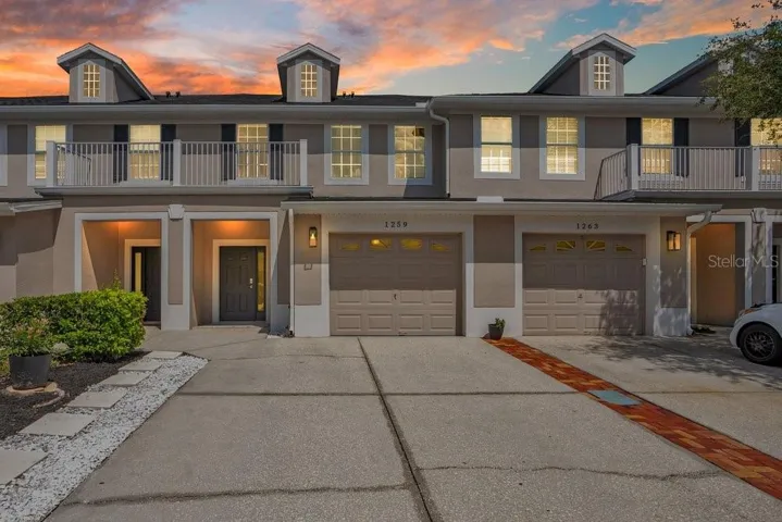 1259 Falling Star Ln