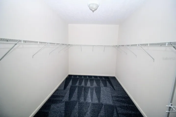 IN LAW WALK IN CLOSET