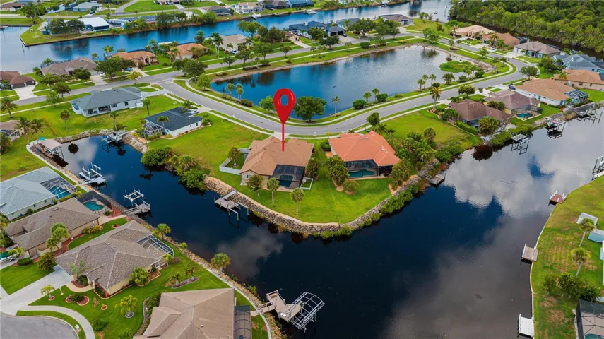 Come see how island life feels! Take your boat to the Gulf of America