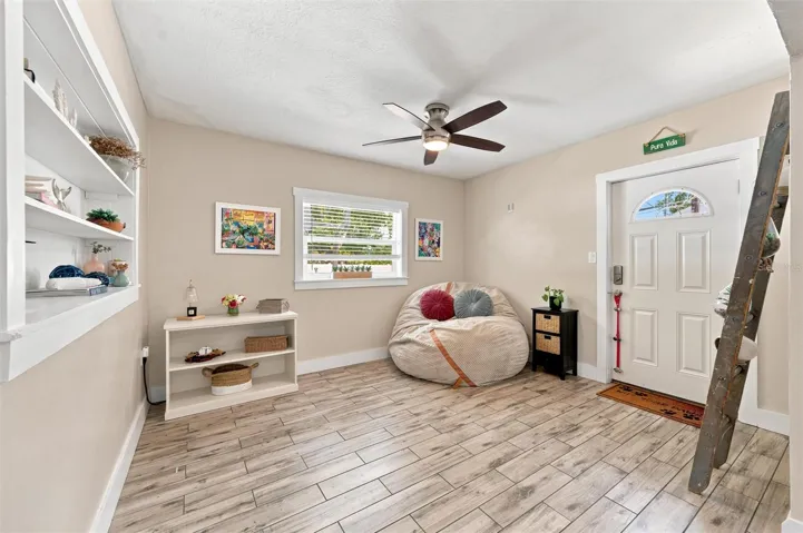 2nd Bedroom