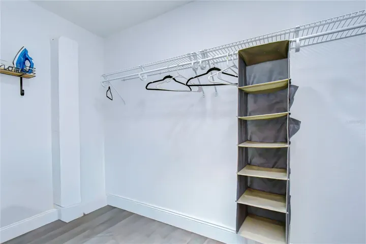 walk in closet