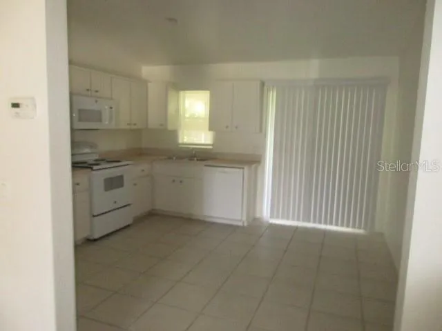 SLIDER TO LANAI