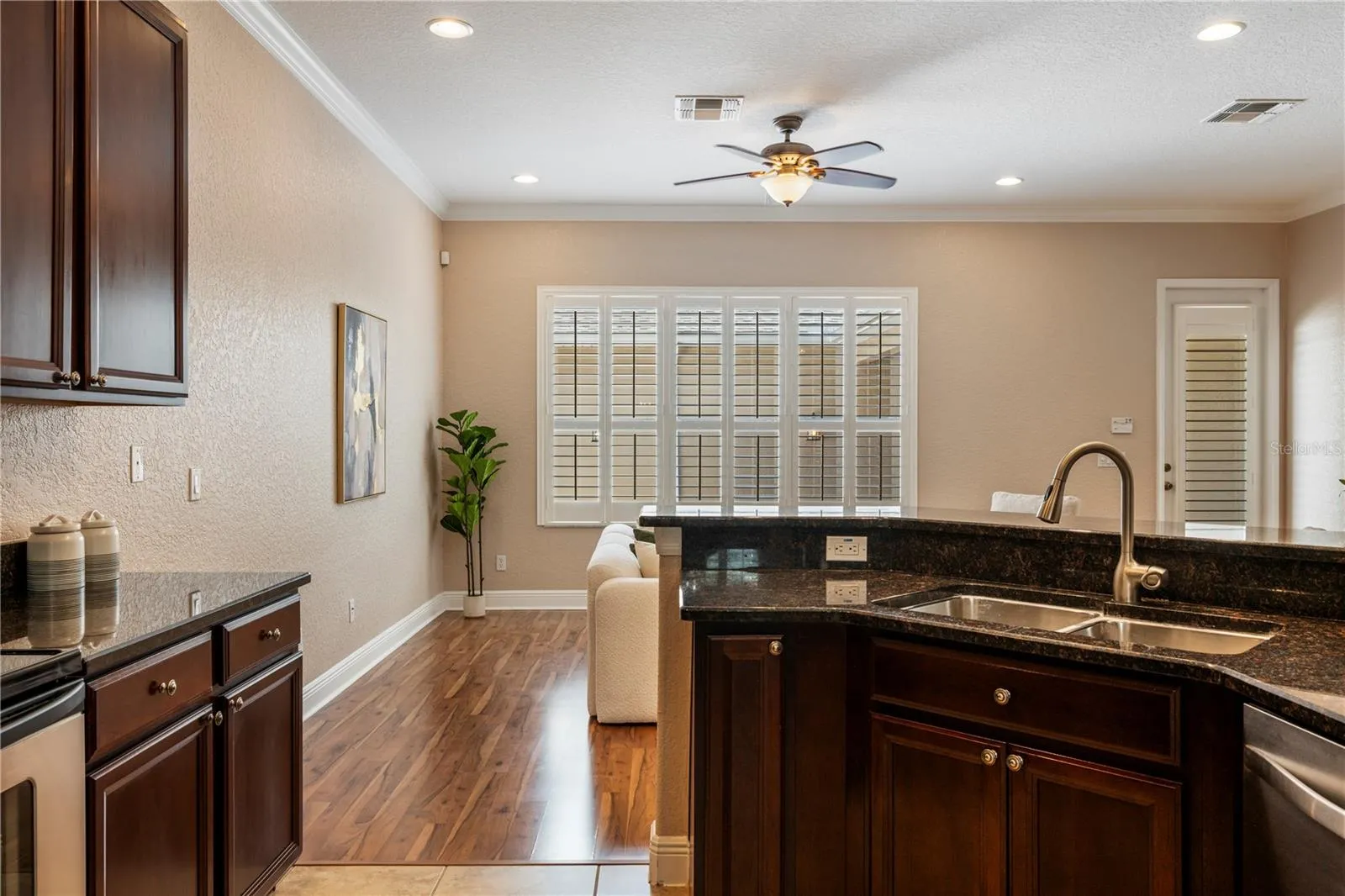 Kitchen with Granite countertops