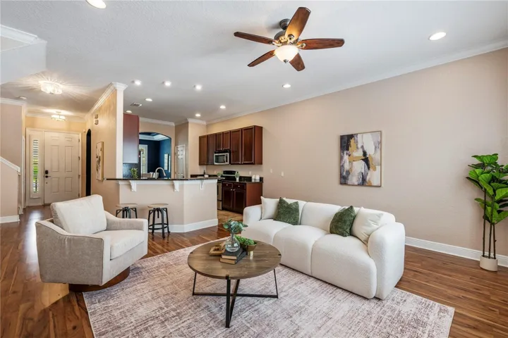 Living room/Kitchen open concept