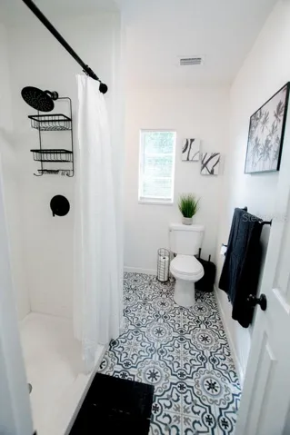Apt 2 (upstairs)