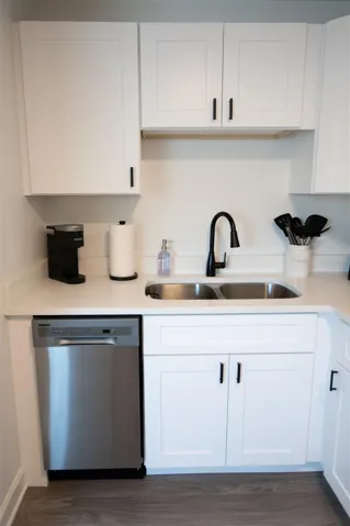 Apt 2 (upstairs)