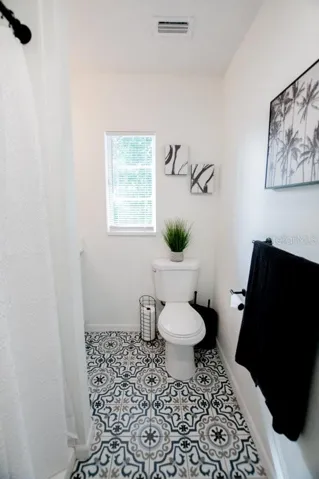 Apt 2 (upstairs)