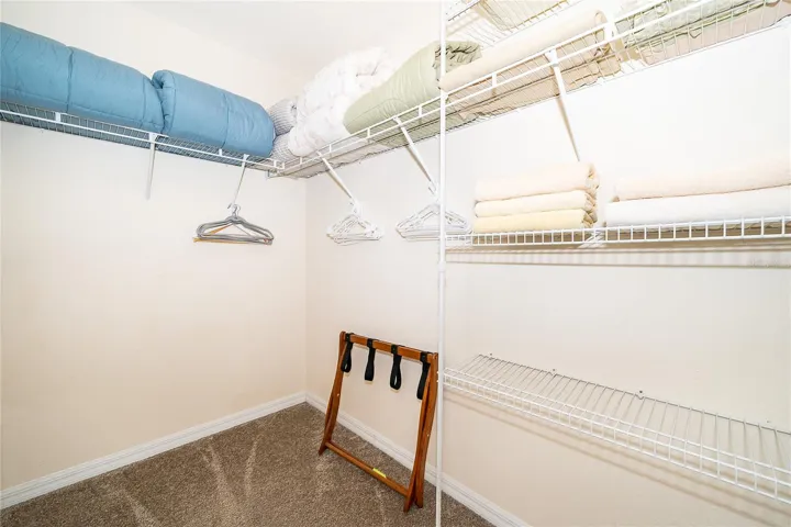 Walk-in Closet