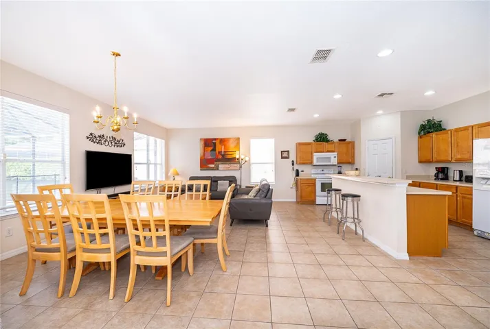 Dining Area 1