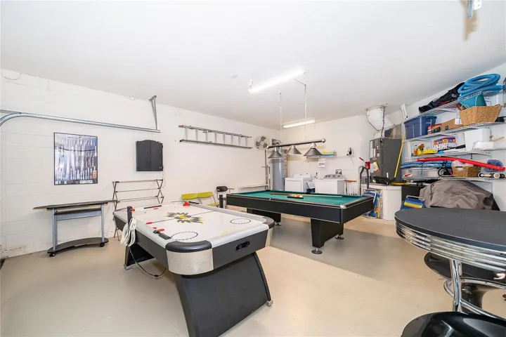 Garage/Games 1