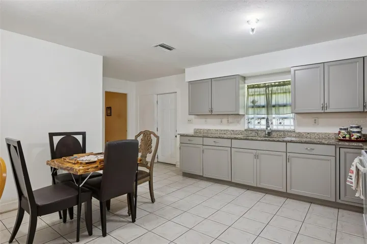 Large eat in kitchen