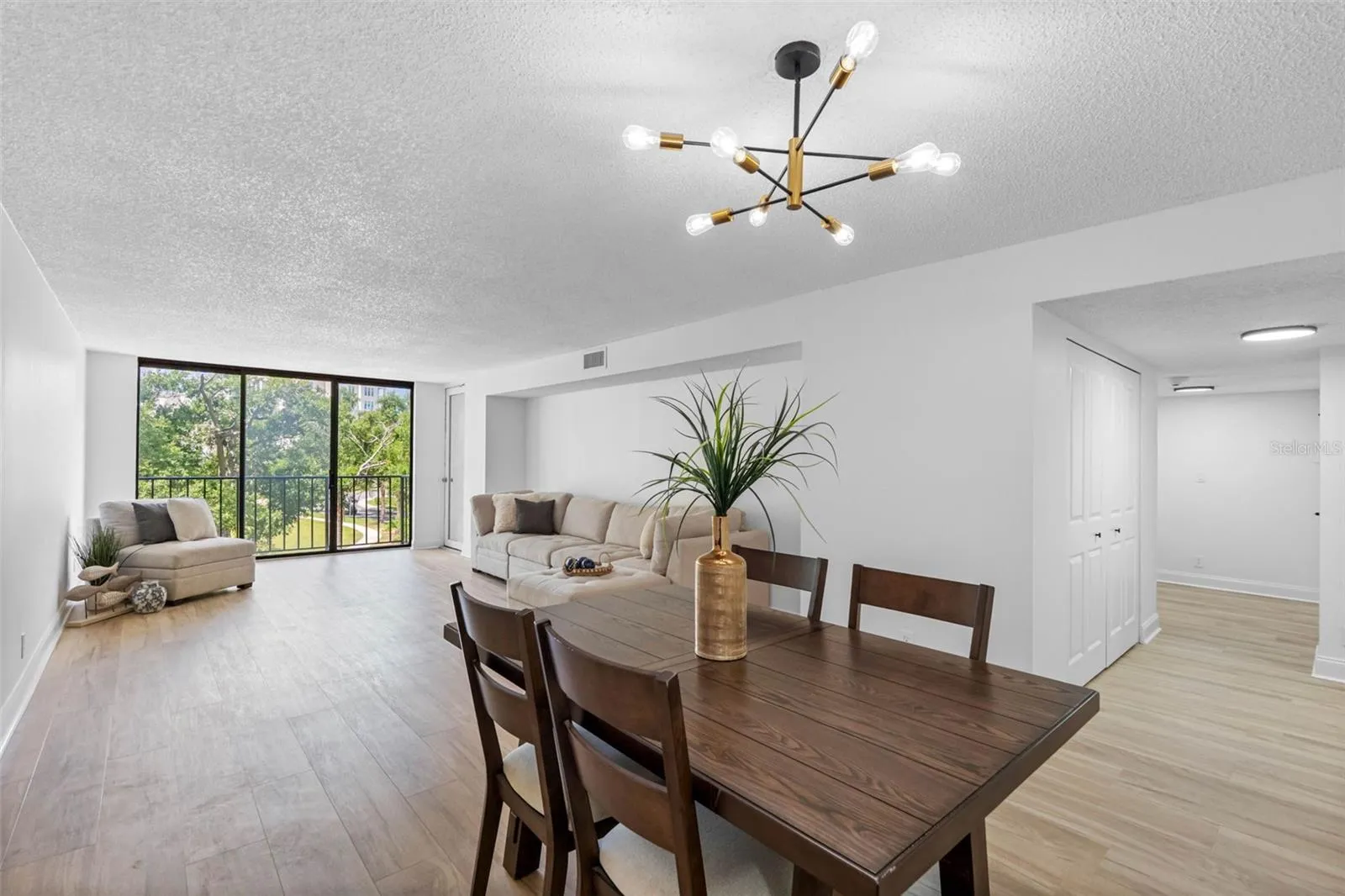 Beautifully Remodeled Condo