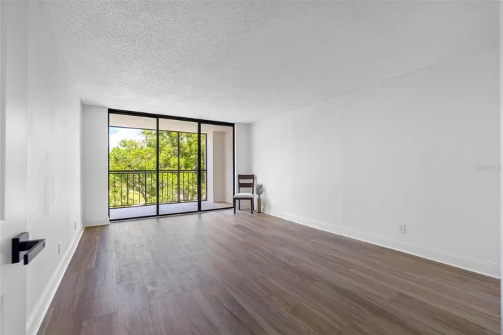 Primary Bed with balcony access