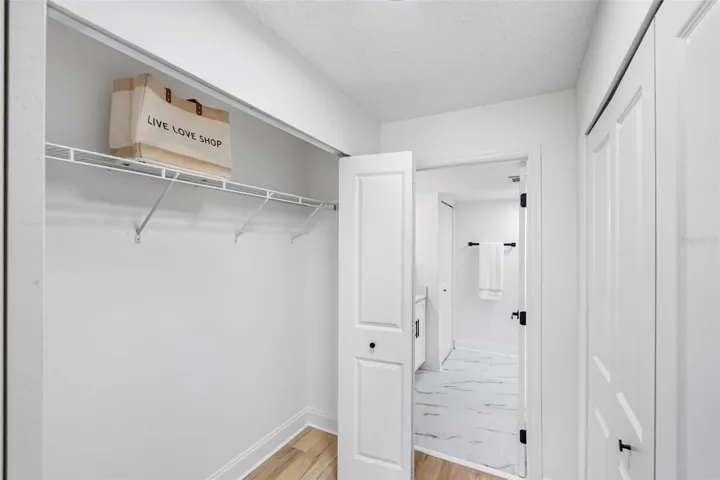 Primary Dual Closets