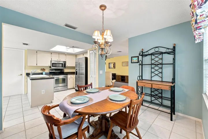 Dining room.