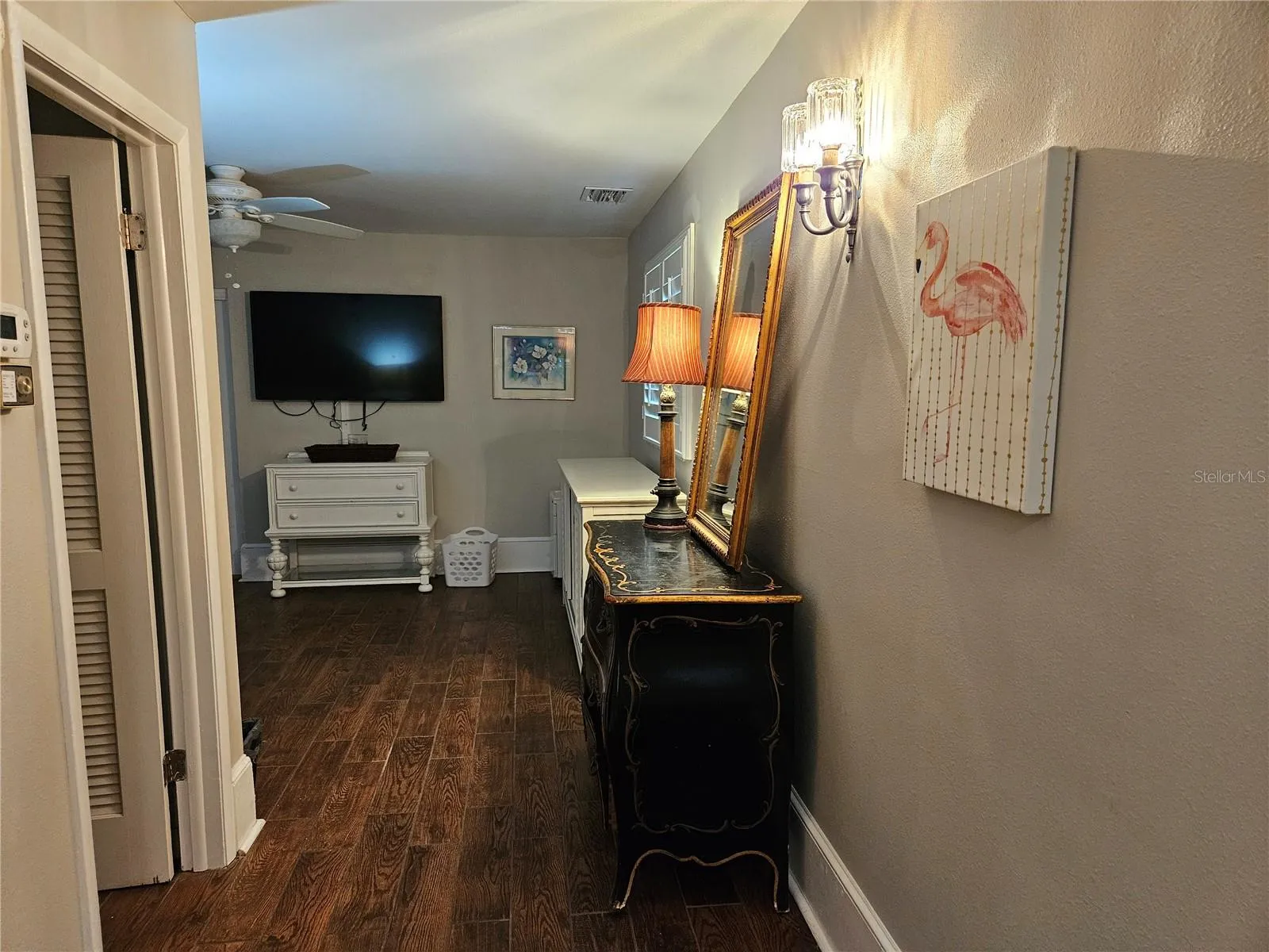 Hallway to bedroom