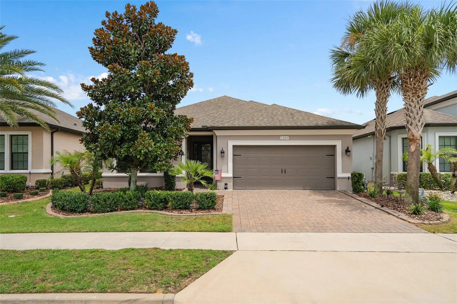 Front View offering Great Curb Appeal