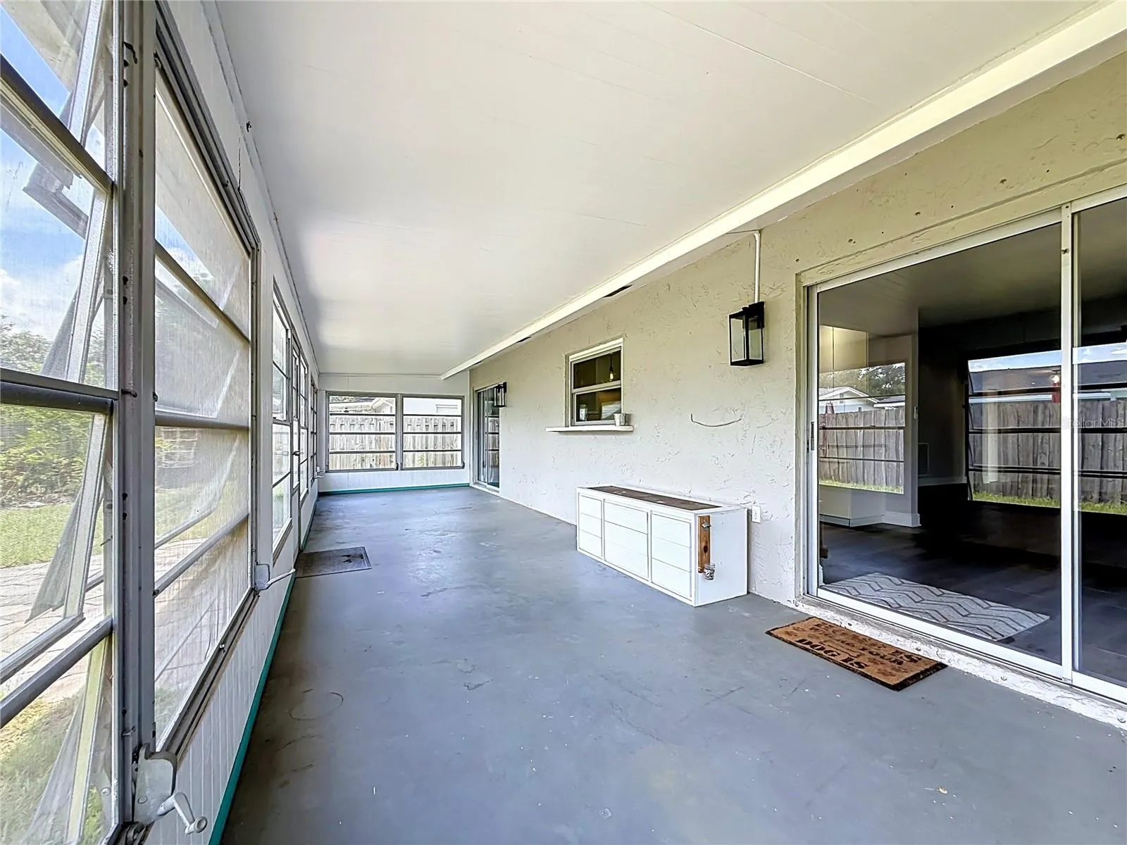 Florida Room - Sliding Doors to the Living Space