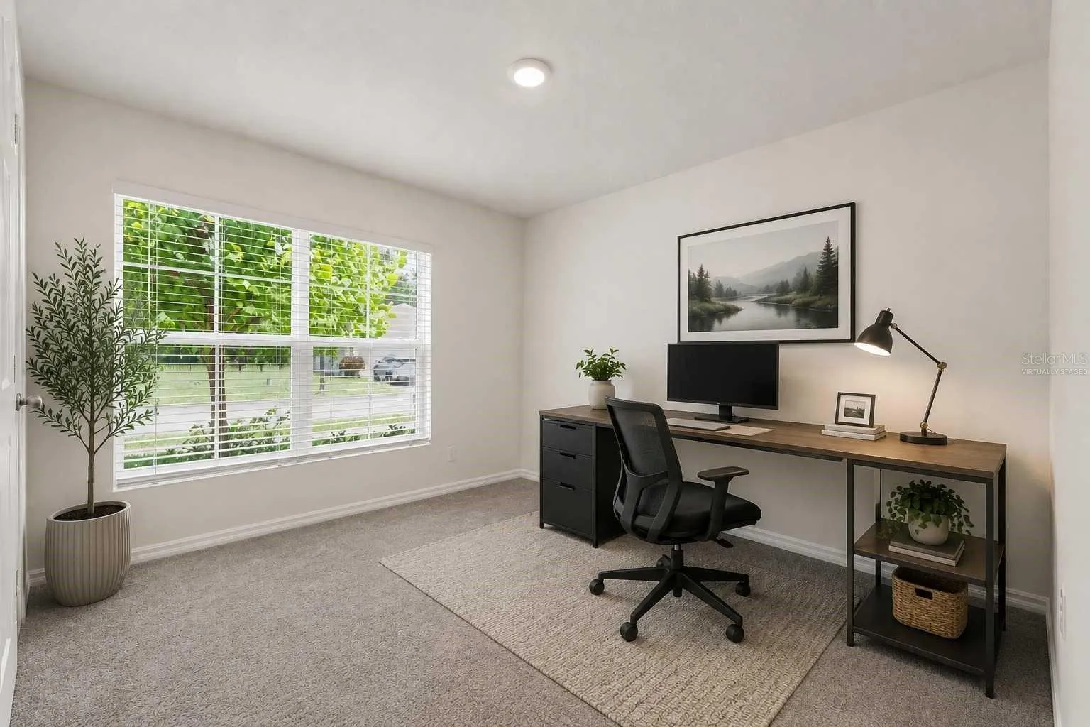 Fr bed/office Virtually staged