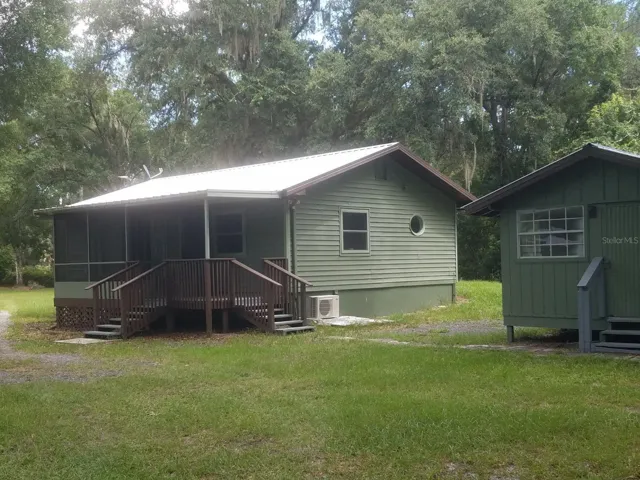 Cottage & Laundry Room
