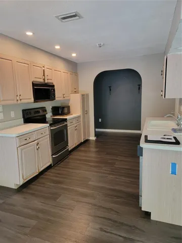 Kitchen - needs replacement