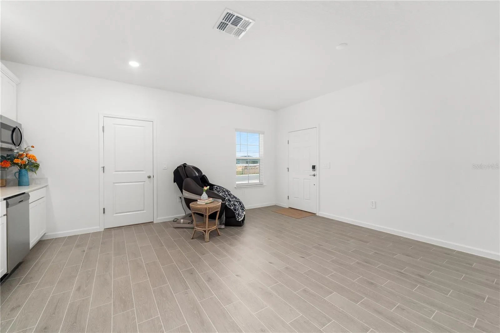 Separate Entrance plus access to 3rd Storage/Garage