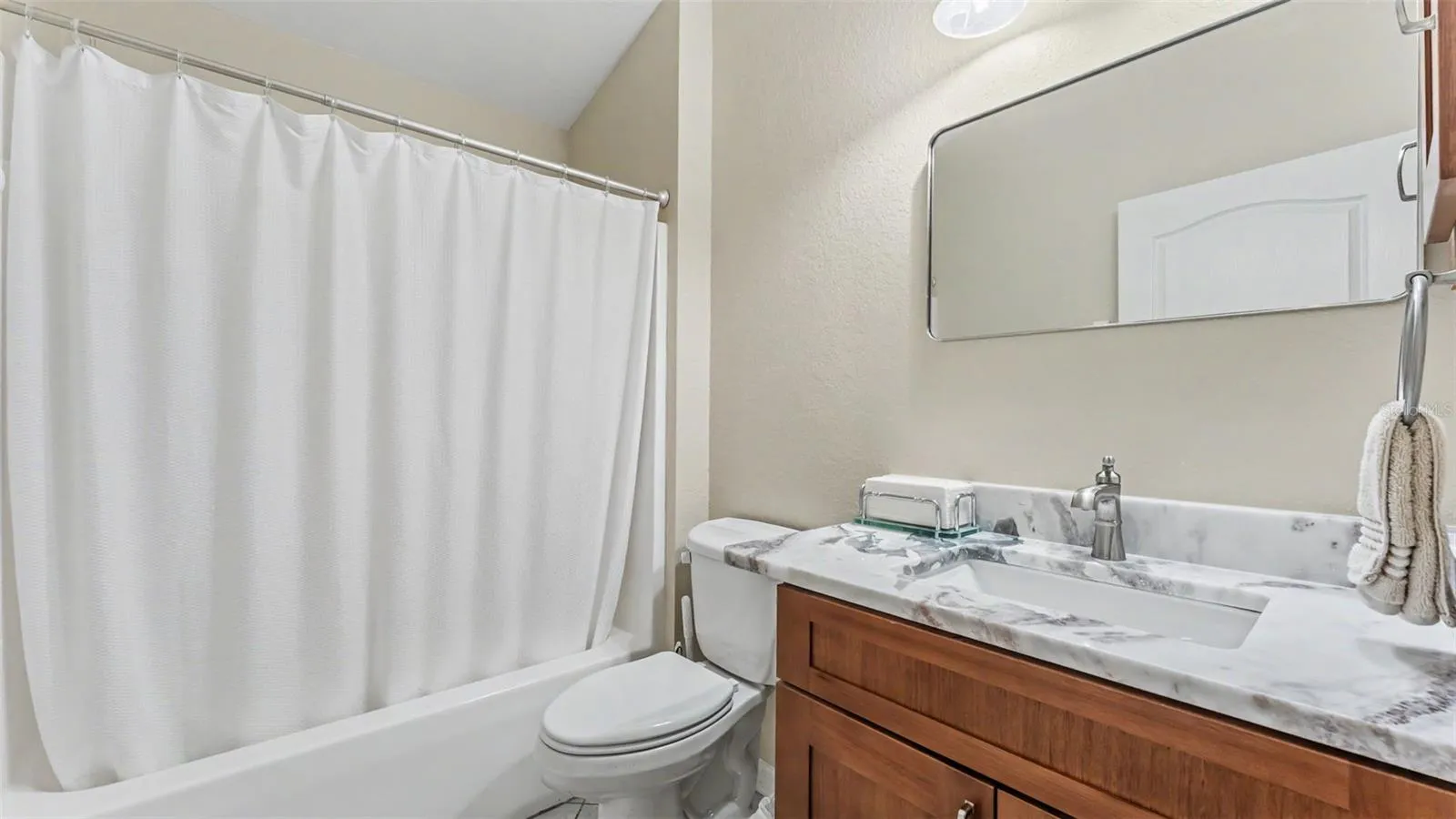 6838 Shimmering Dr, Lakeland, Florida 33813 — photo 16