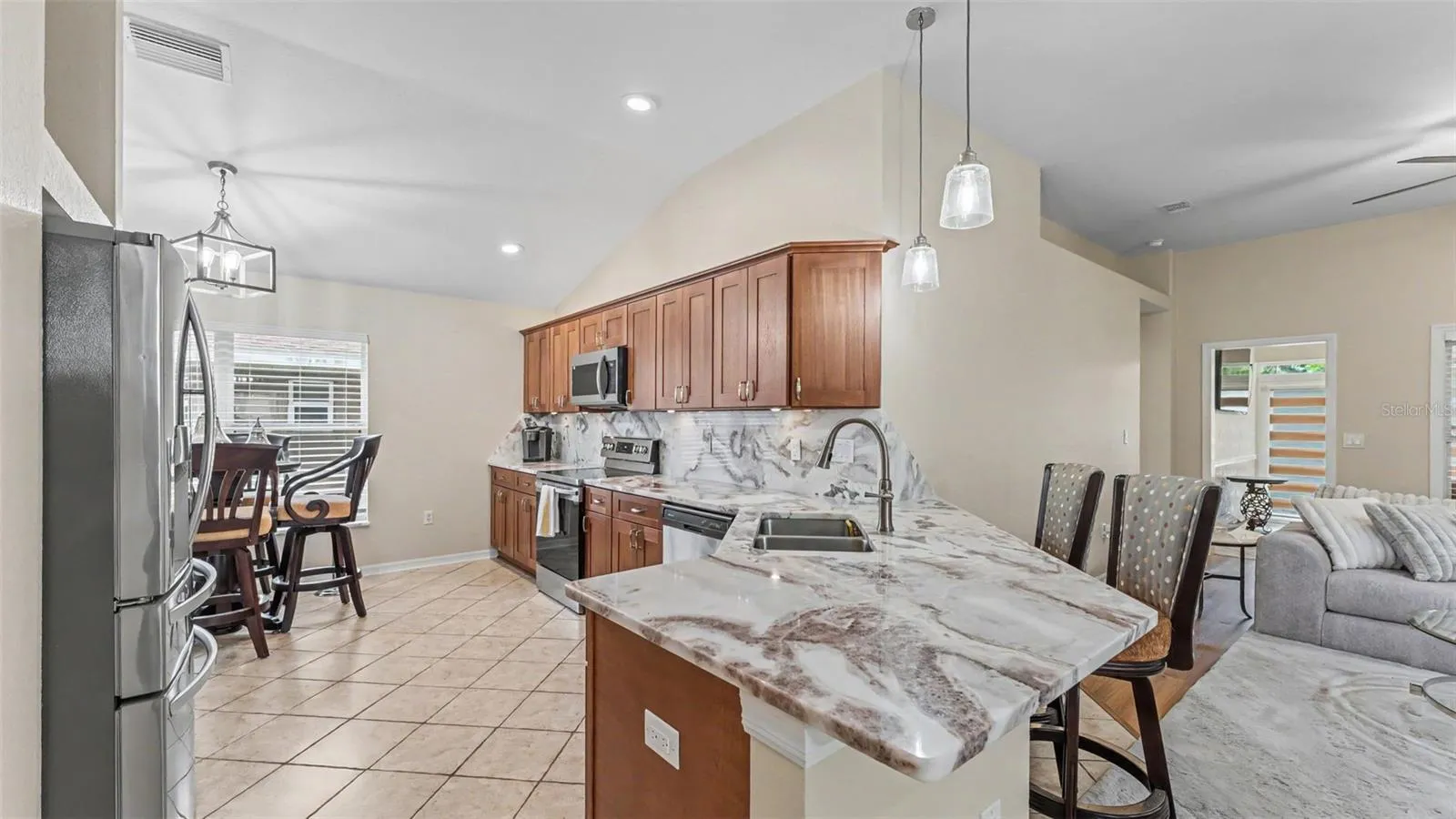 6838 Shimmering Dr, Lakeland, Florida 33813 — photo 4