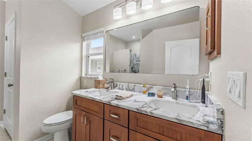 Double vanity in primary bath