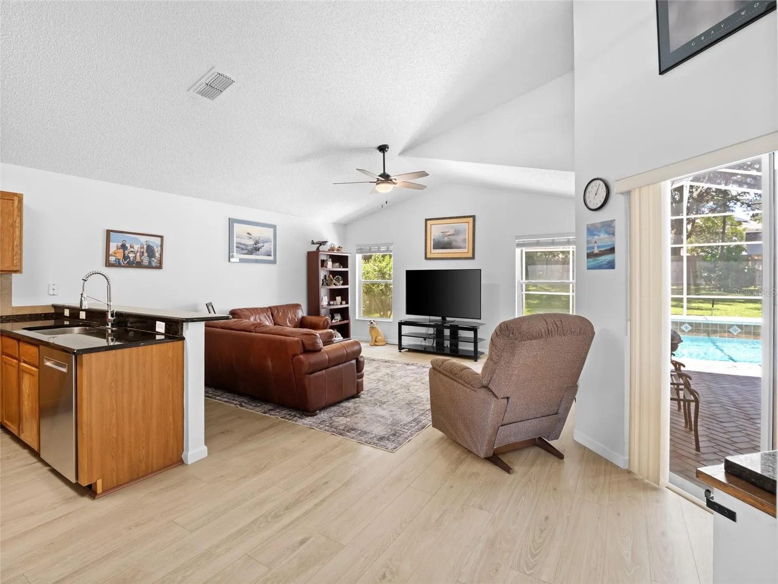 Kitchen/Family Room