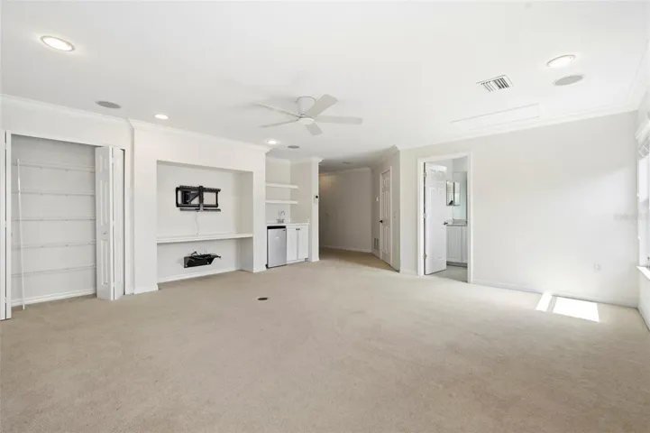 Versatile Upstairs Bonus Room