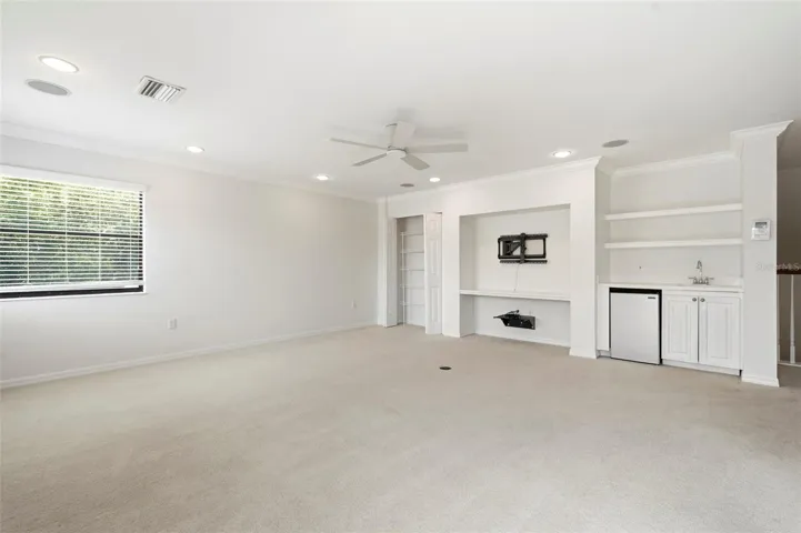 Versatile Upstairs Bonus Room
