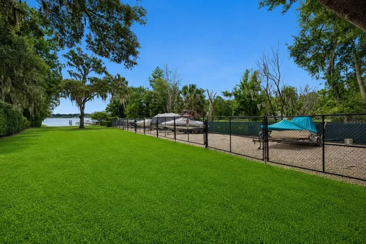 Community Greenspace/Private Boat Storage
