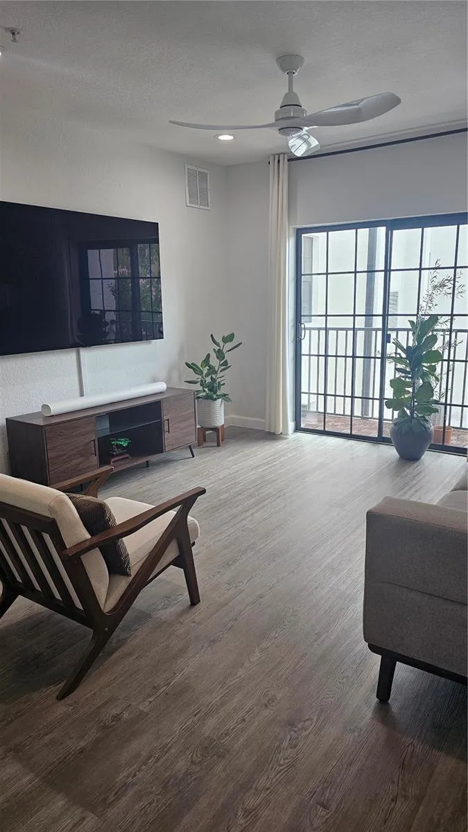 Comfortable and cozy Living Room