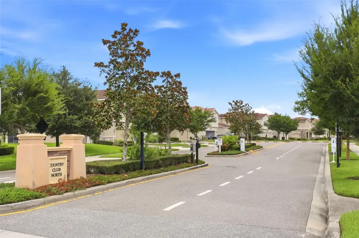 Second gate to Country Club north neighborhood