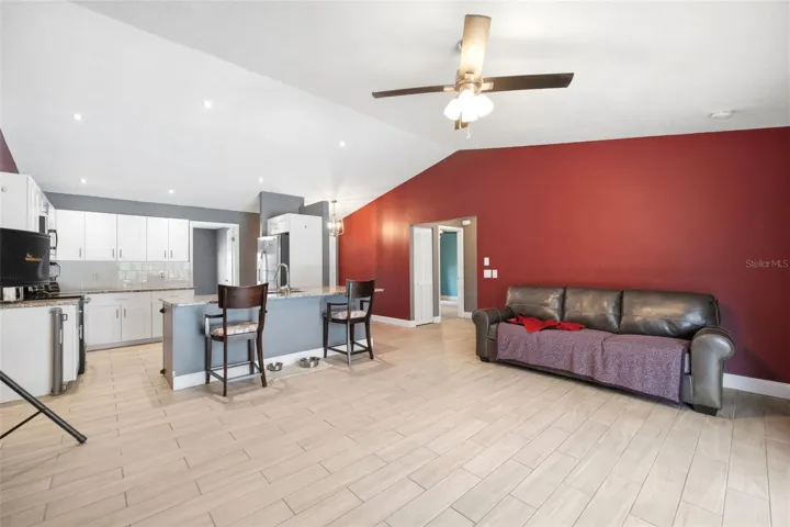 Living/Kitchen