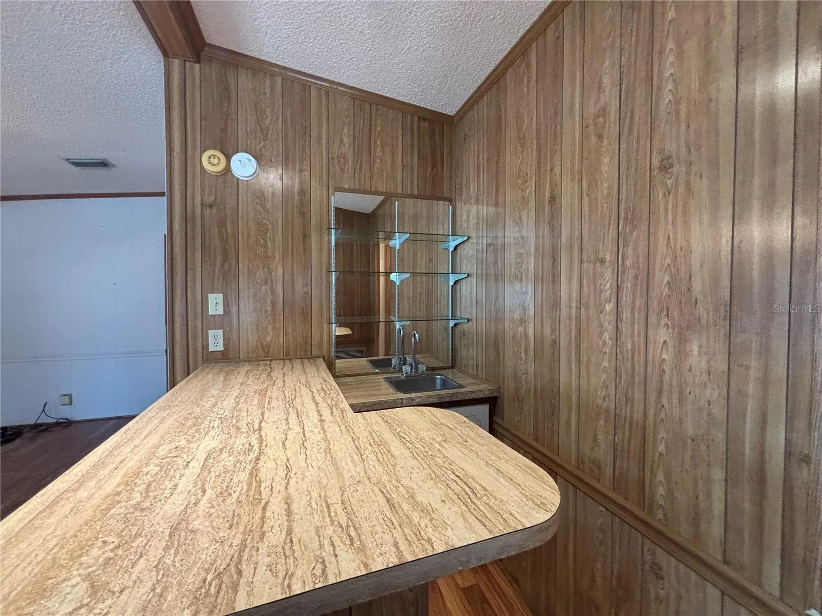 wet bar