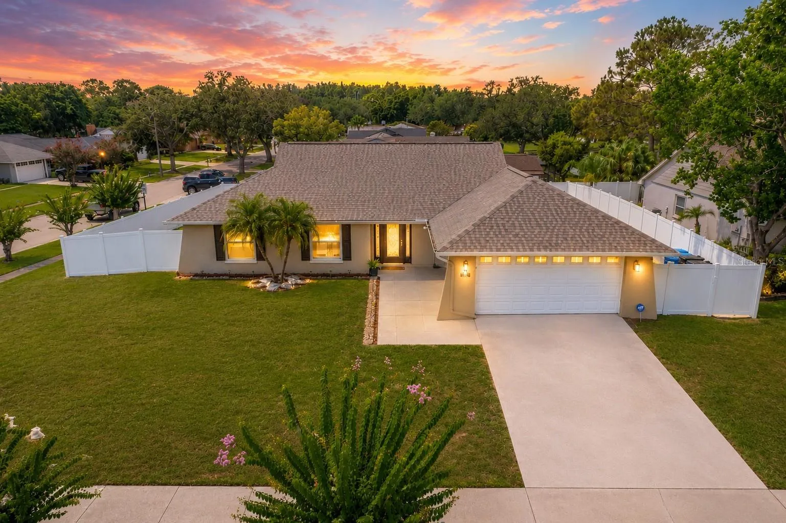 Welcome home to 4102 W BANK AVE, TAMPA, FL 33624