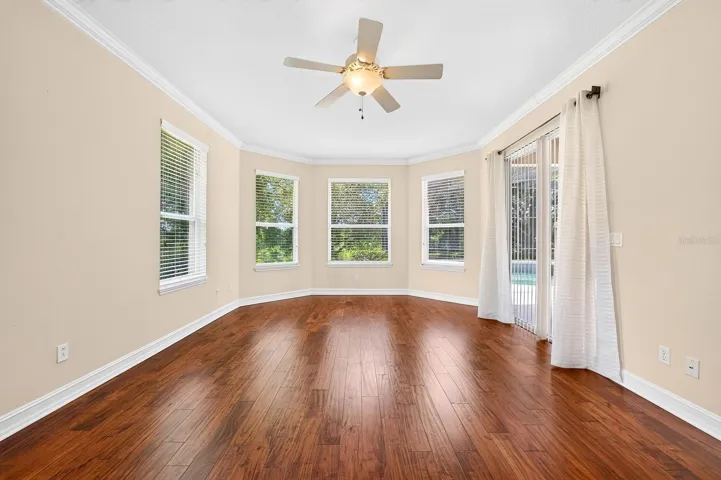 Main floor primary suite.